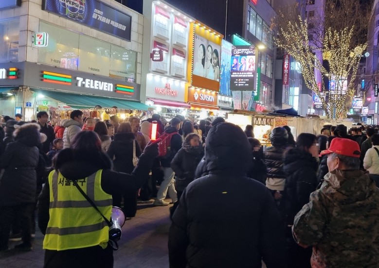 “BTS 광화문 공연 26만명 인파대...