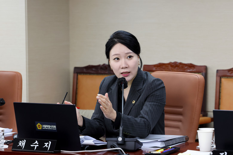 “학교도, 학원도 아닌 사각지대”… ...